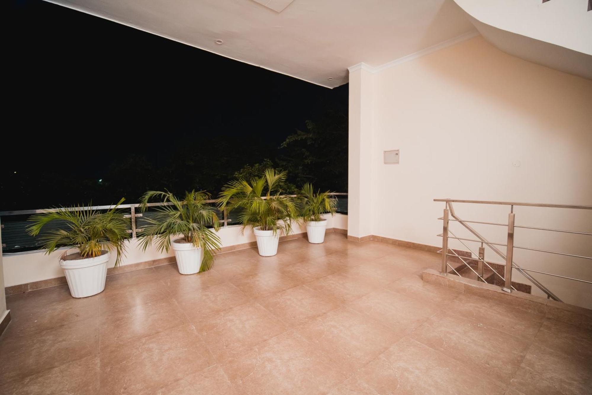 Silver Leaf Apartments Amritsar Exterior photo
