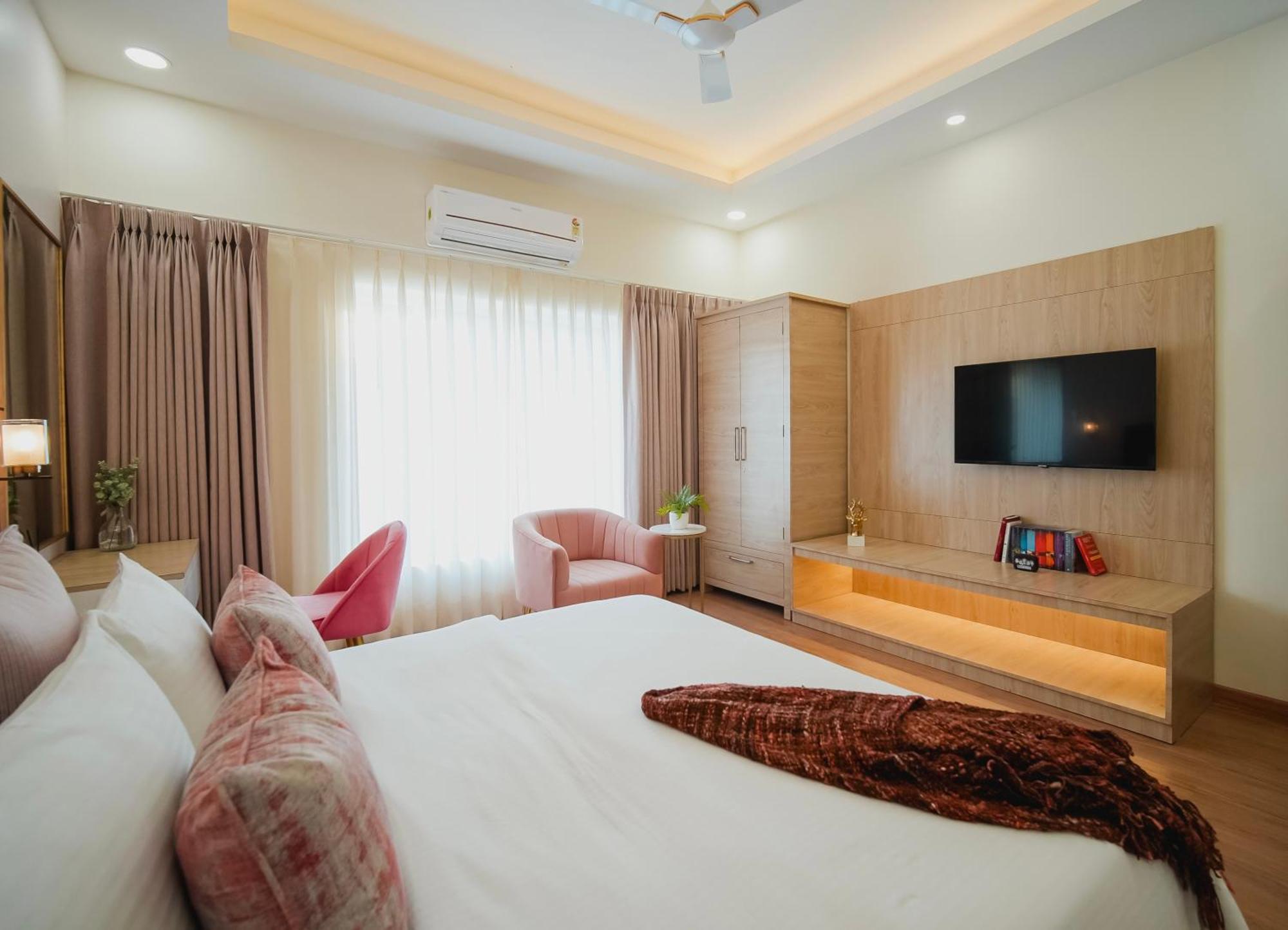 Silver Leaf Apartments Amritsar Exterior photo